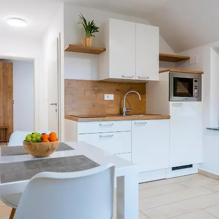 Na-ture 아파트 지고르니예 고르예